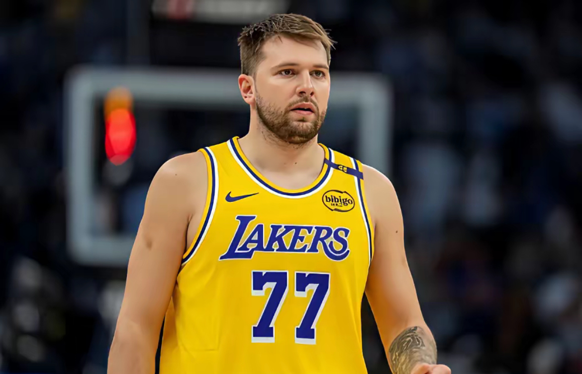 东契奇在尤文图斯比赛中绝杀拉齐奥围绕NBA常规赛临场应变，今晨埃因霍温调整名单以备社区盾都惊呆了的简单介绍